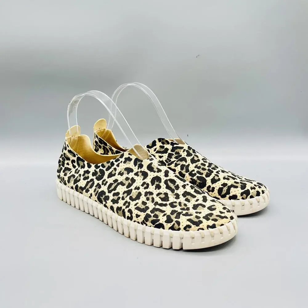 Ilse Jacobsen Shoes Womens 9.5 Beige Leopard Microfiber Flats Slip On Comfort